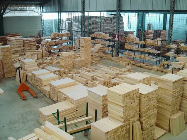 Inventario de madera procesada en las instalaciones de Borazo